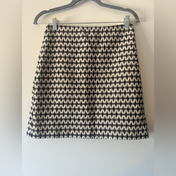 Ann Taylor Loft Brocade Mini Skirt, Cream‎ Black Metallic Diamond Size 4P Petite - Picture 1 of 10